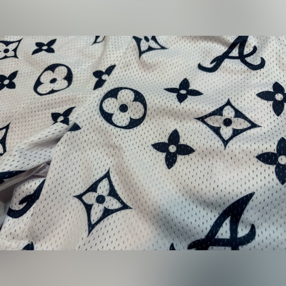 Bravest Studios Atlanta Braves Shorts - Picture 7 of 7